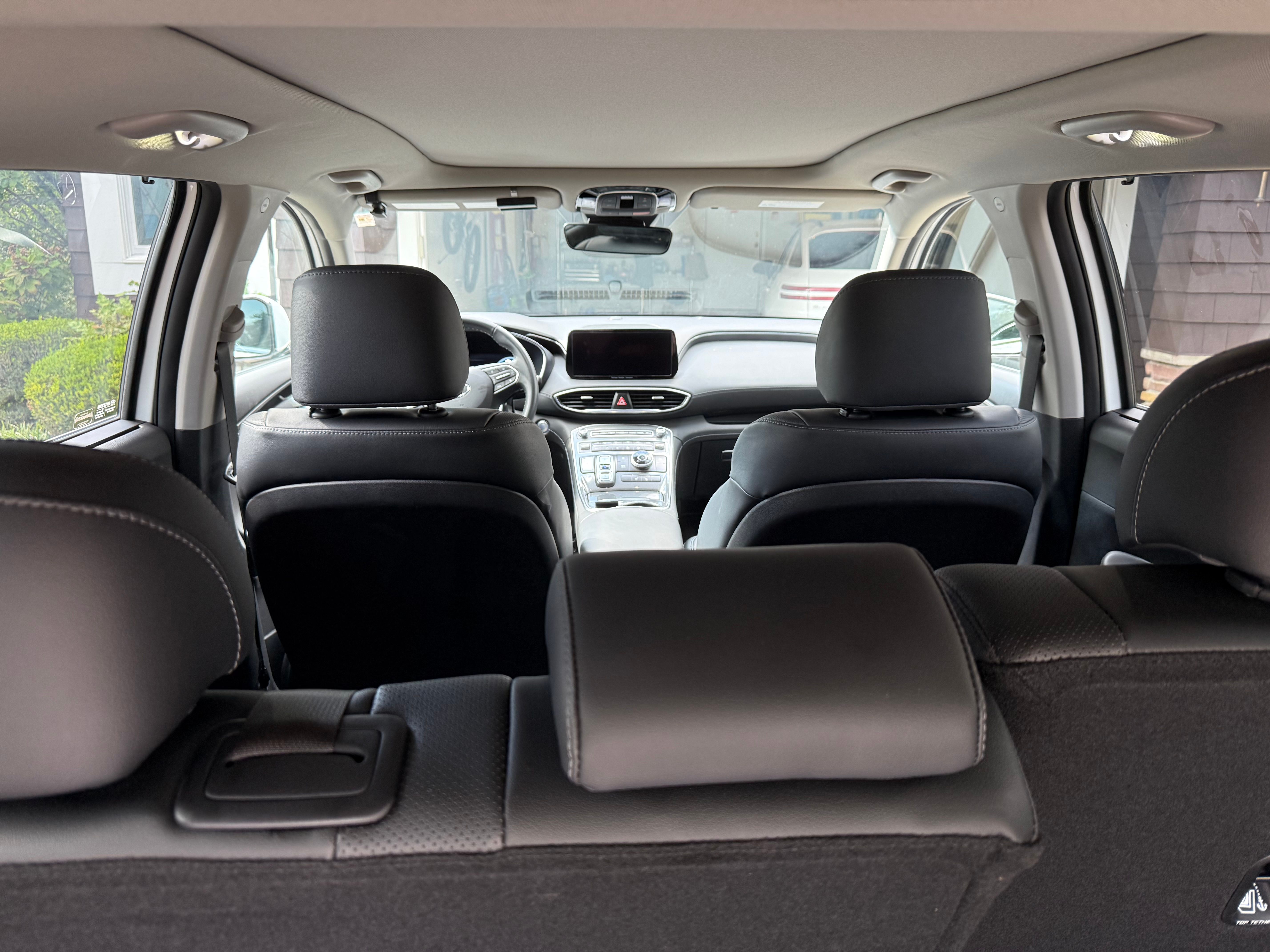 Used 2023 Hyundai Santa Fe SEL w/ Premium Package AWD/4WD image 6