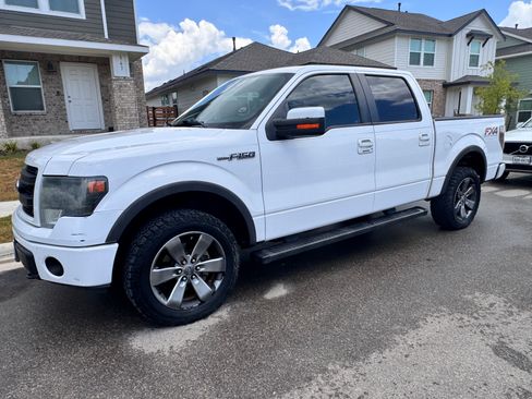 Used 2014 Ford F150 FX4 w/ Equipment Group 402A Luxury AWD/4WD image 1
