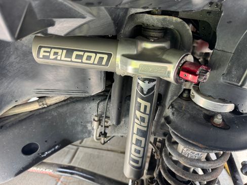 Used 2017 Jeep Wrangler Rubicon w/ Power Convenience Group image 16