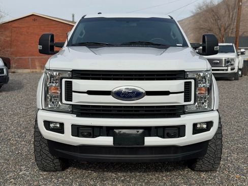 Used 2017 Ford F250 XLT w/ XLT Value Package image 4