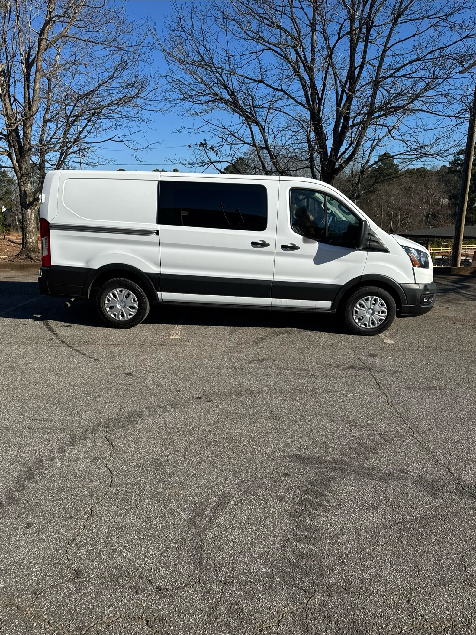 Used 2020 Ford Transit 150 Low Roof RWD image 9