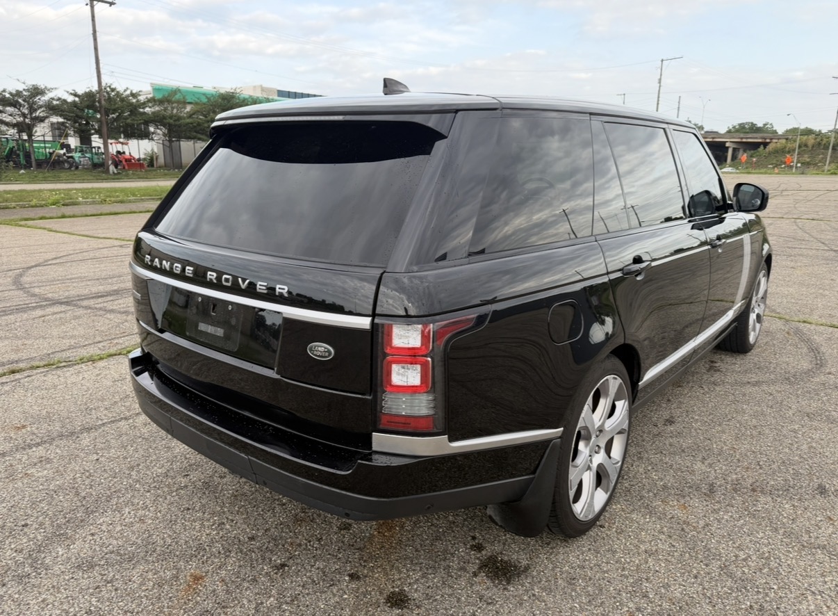 Used 2017 Land Rover Range Rover Long Wheelbase Supercharged AWD/4WD image 6