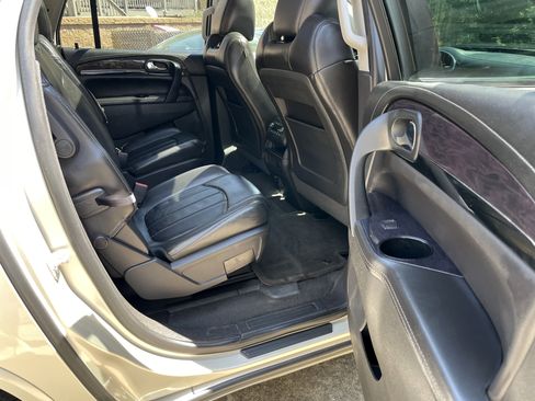 Used 2015 Buick Enclave Leather image 16