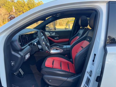 Used 2023 Mercedes-Benz GLE 53 AMG GLE 53 Sport Utility 4D image 10