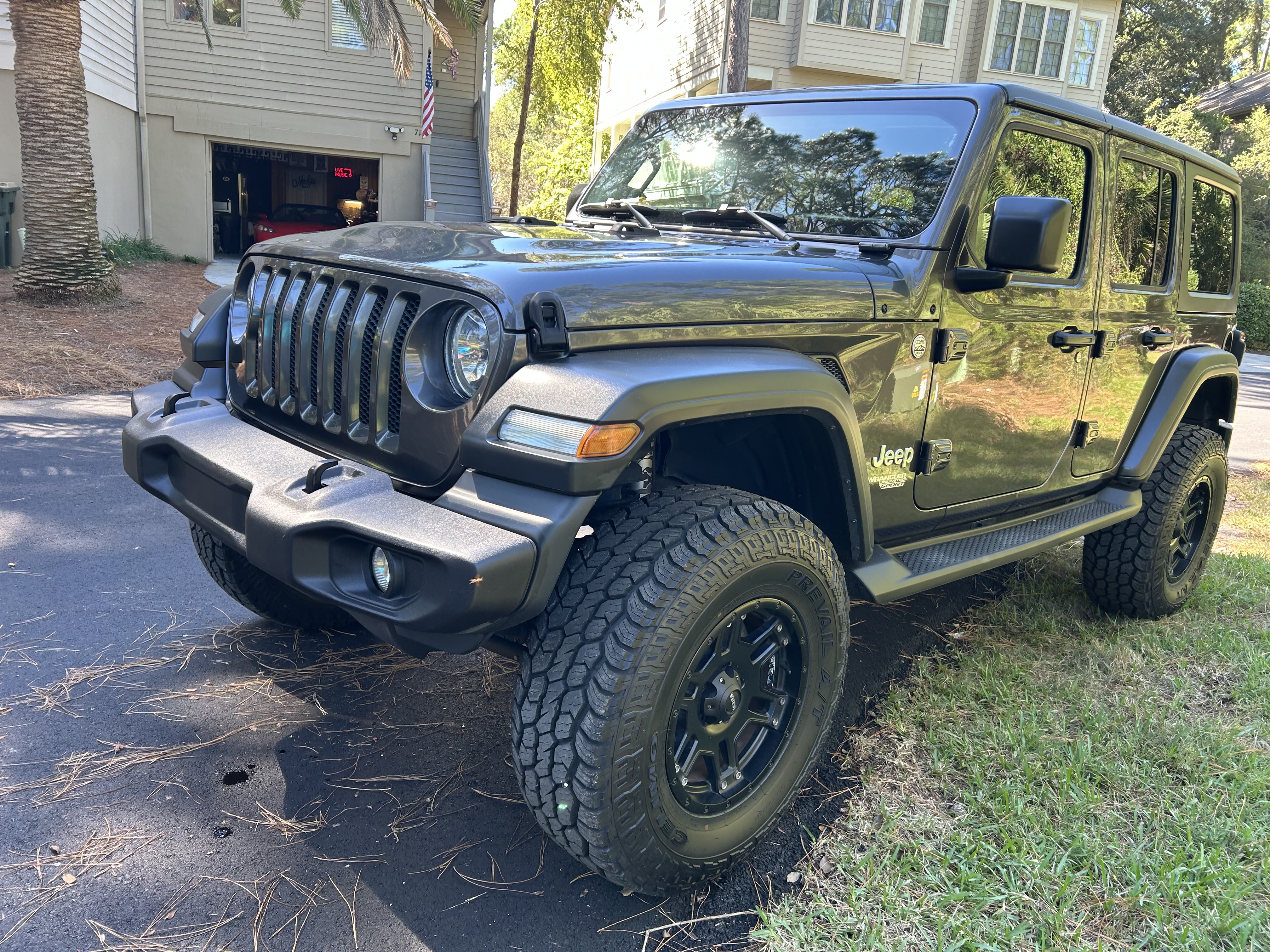 Used 2018 Jeep Wrangler Unlimited Sport S AWD/4WD image 10