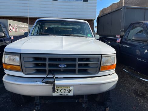 Used 1997 Ford F250 4x4 Regular Cab Heavy Duty image 8