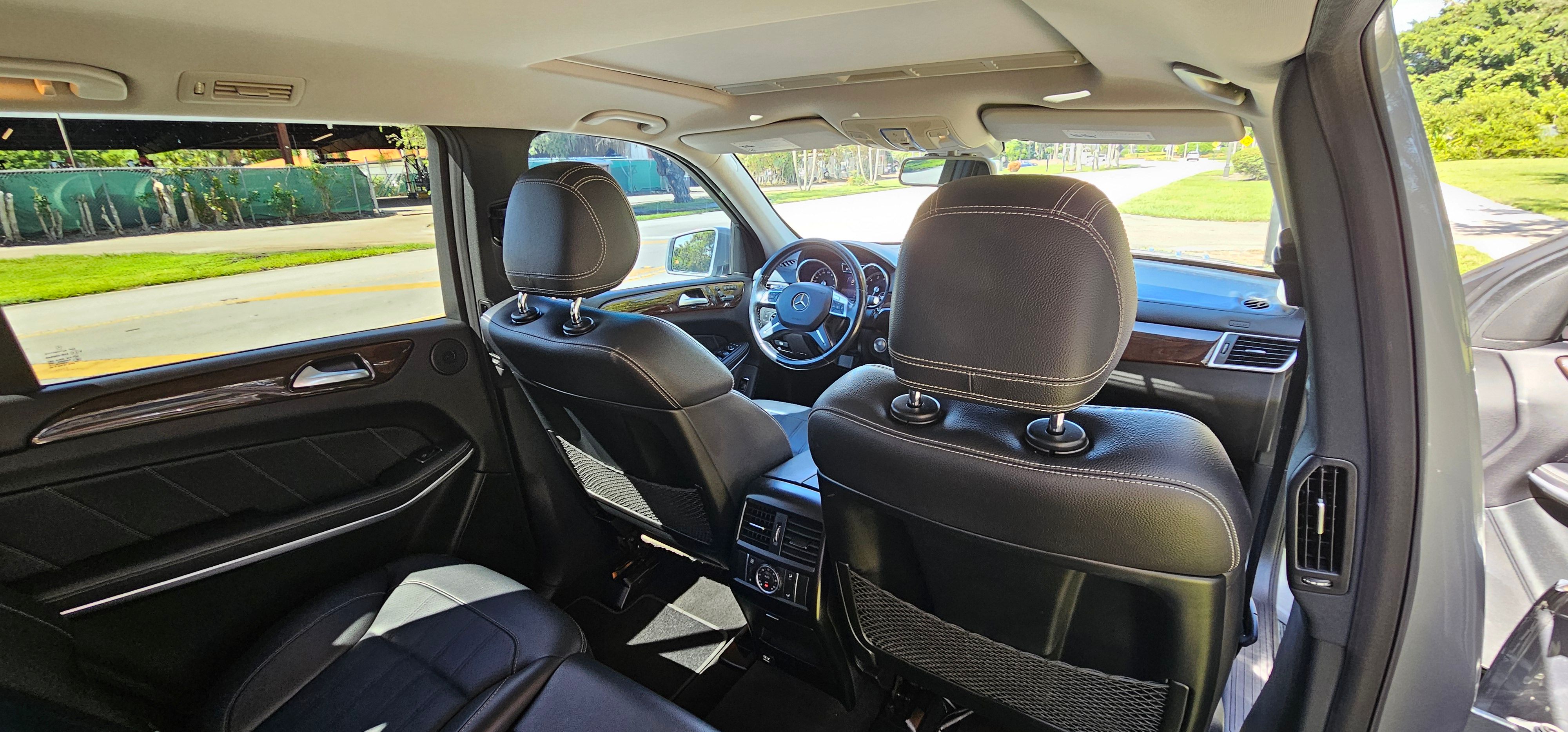 Used 2014 Mercedes-Benz GL 450 4MATIC image 12