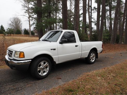 Used 2001 Ford Ranger 2WD Regular Cab image 2