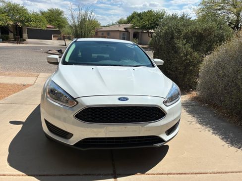 Used 2018 Ford Focus SE FWD image 11