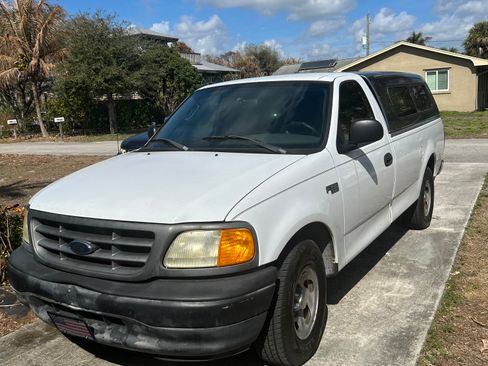 Used 2004 Ford F150 XL image 4