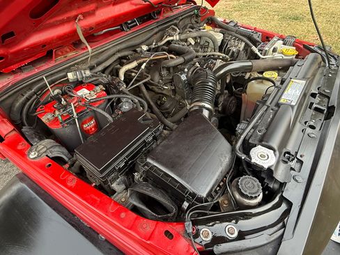 Used 2010 Jeep Wrangler Sport image 2