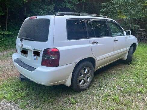 Used 2006 Toyota Highlander 4WD V6 w/ Preferred Pkg image 2