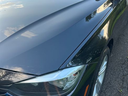 Used 2017 BMW 330i xDrive Sedan AWD/4WD image 6