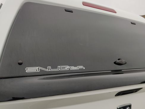 Used 2018 RAM 1500 Laramie w/ Convenience Group image 20