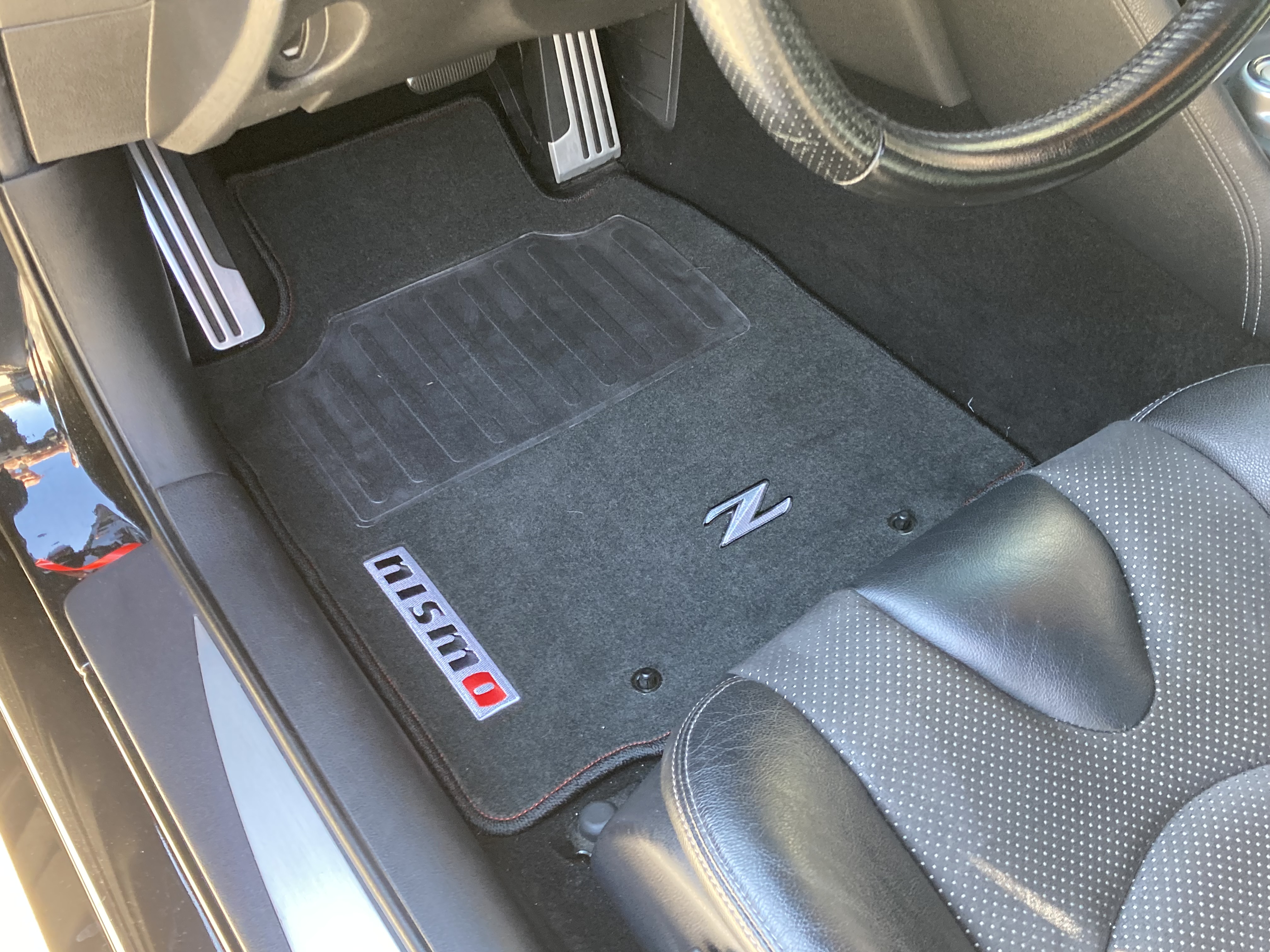 Used 2014 Nissan 370Z Touring w/ Sport Package RWD image 15