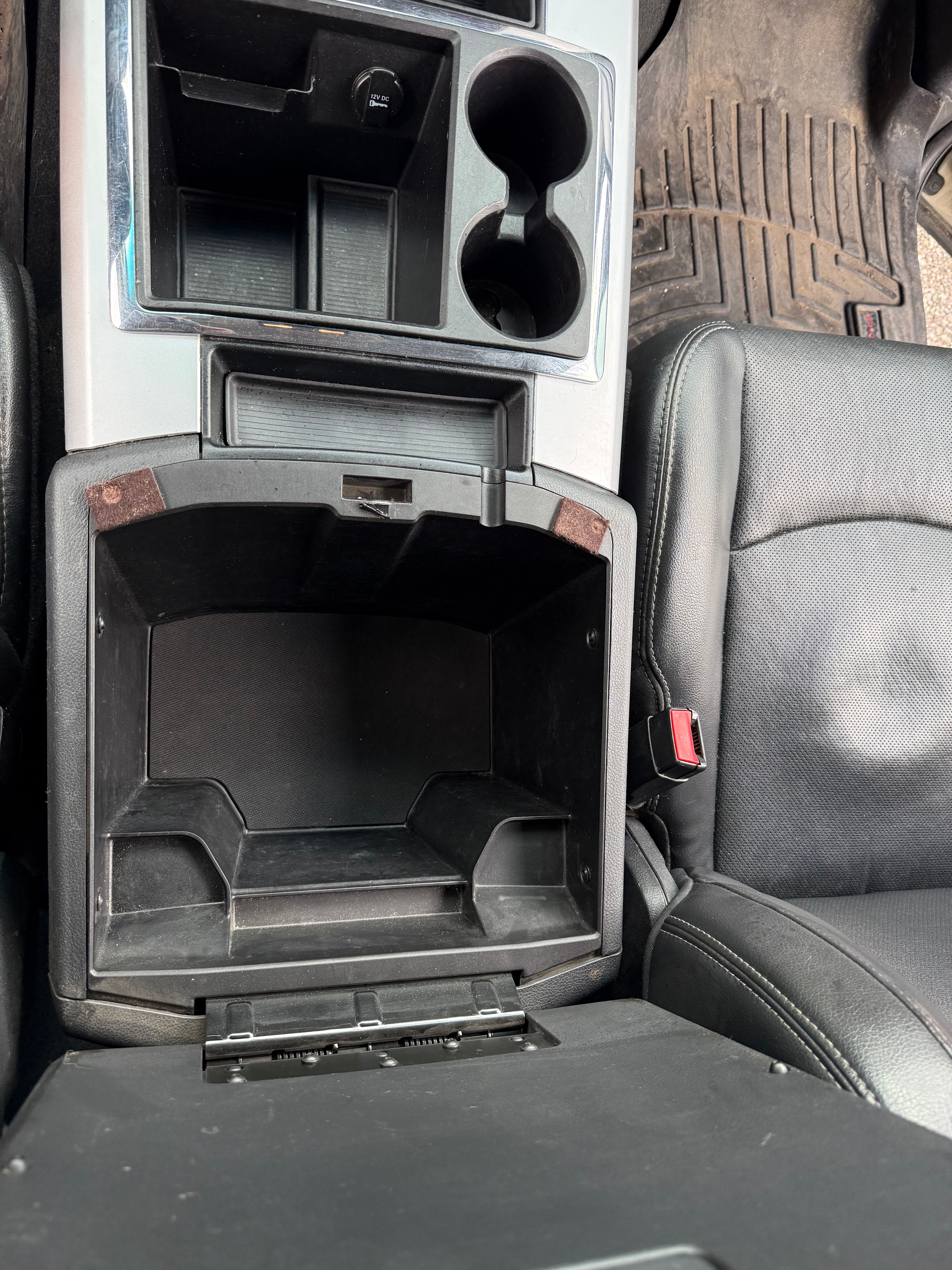 Used 2010 Dodge Ram 3500 Truck Laramie w/ HD Snow Plow Prep Group AWD/4WD image 17