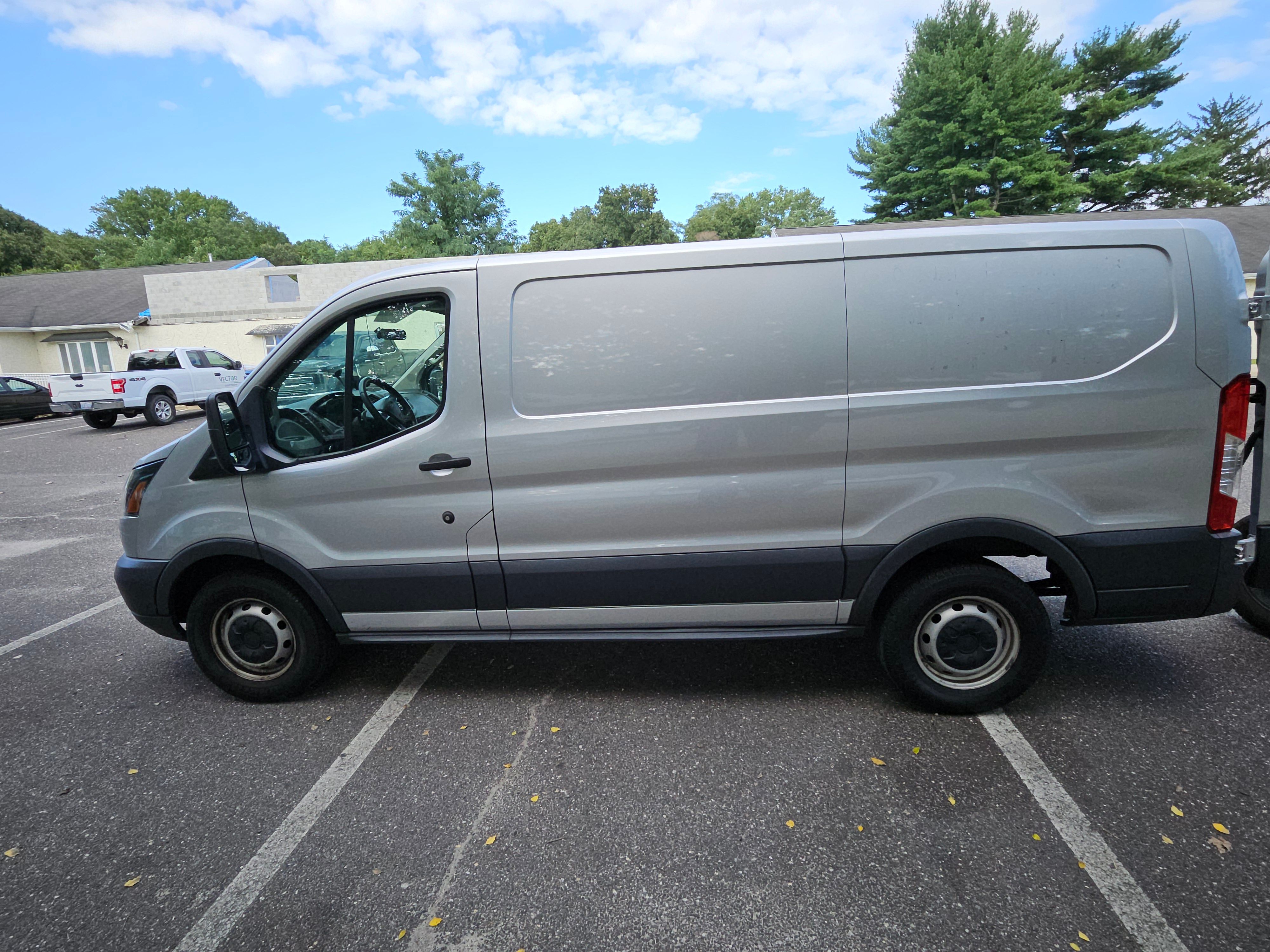 Used 2015 Ford Transit 150 130 Low Roof RWD image 9