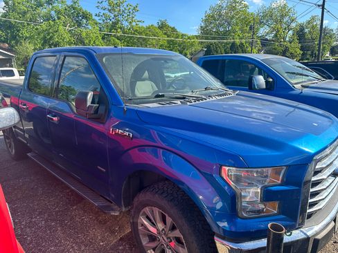 Used 2015 Ford F150 XLT w/ Equipment Group 302A Luxury image 4