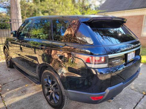 Used 2014 Land Rover Range Rover Sport HSE image 4