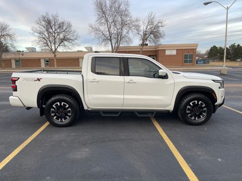 Used 2022 Nissan Frontier Pro-X image 6