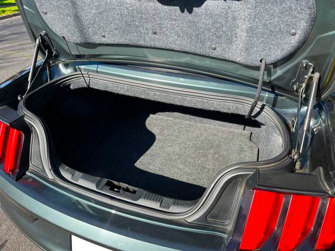 Used 2016 Ford Mustang Convertible image 11