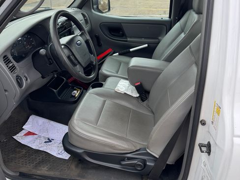 Used 2011 Ford Ranger XL image 8