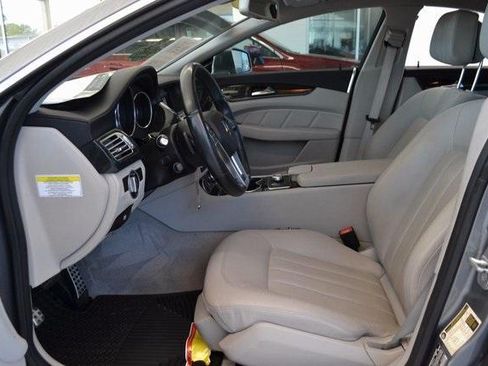 Used 2013 Mercedes-Benz CLS 550 image 16
