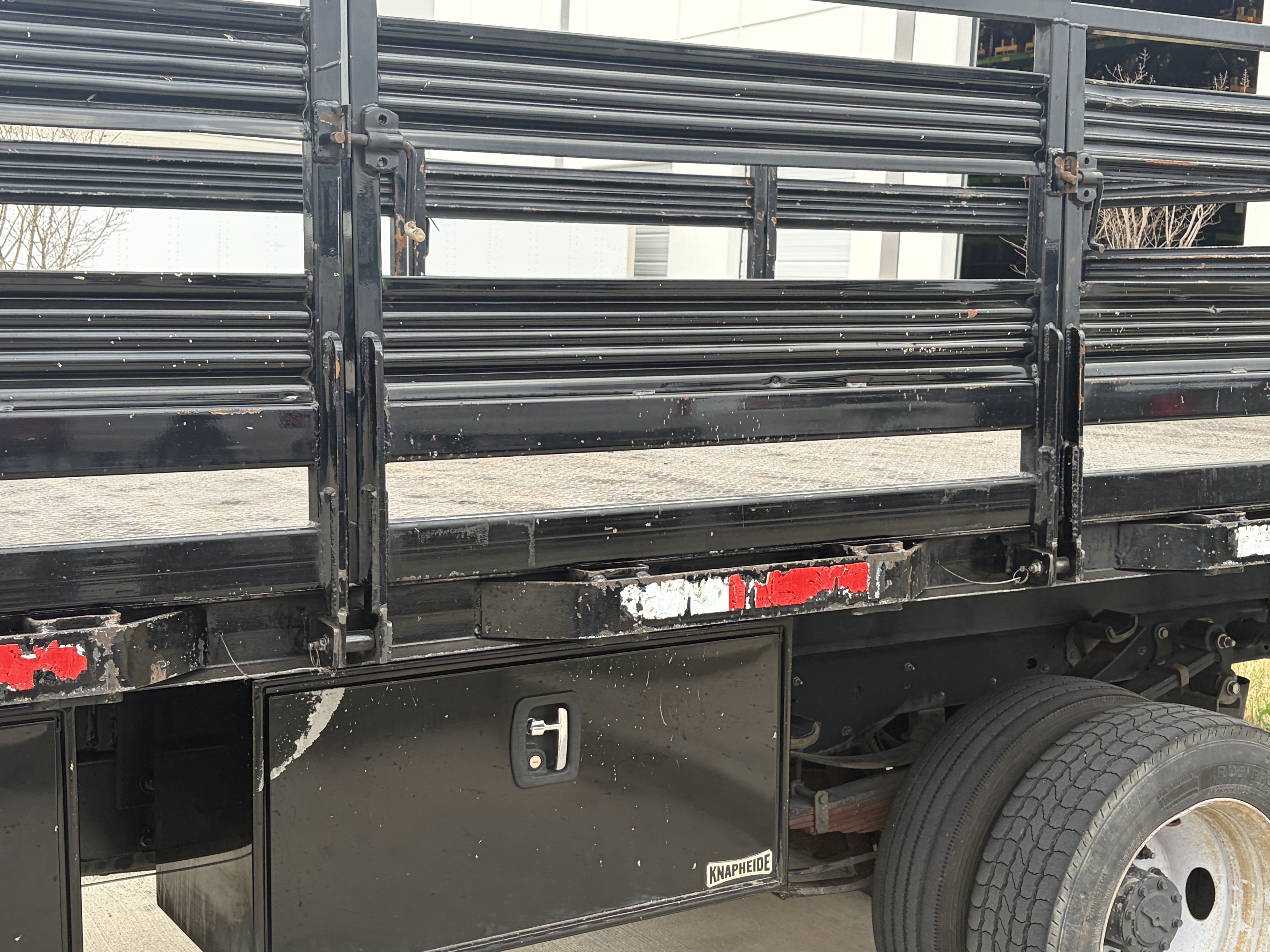 Used 2018 Ford F550 2WD Regular Cab Super Duty image 8