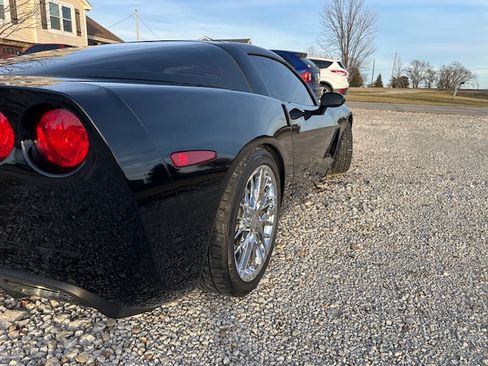 Used 2007 Chevrolet Corvette Coupe w/ Preferred Equipment Group image 5