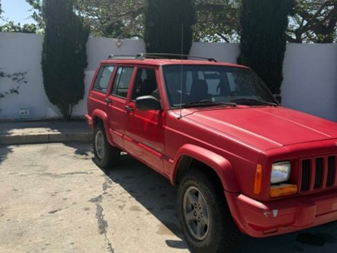 Used 1999 Jeep Cherokee 4WD 4-Door image 4