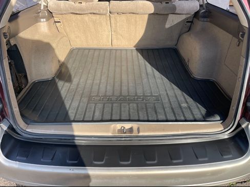 Used 2000 Subaru Outback Wagon image 6