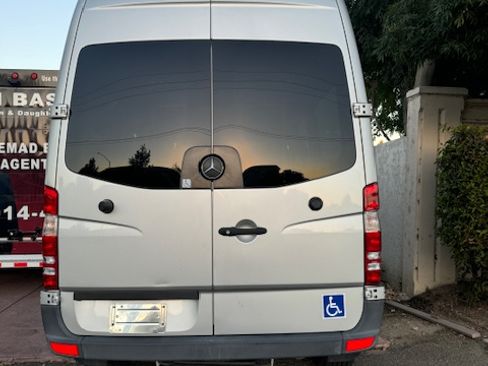 Used 2012 Mercedes-Benz Sprinter 2500 image 8