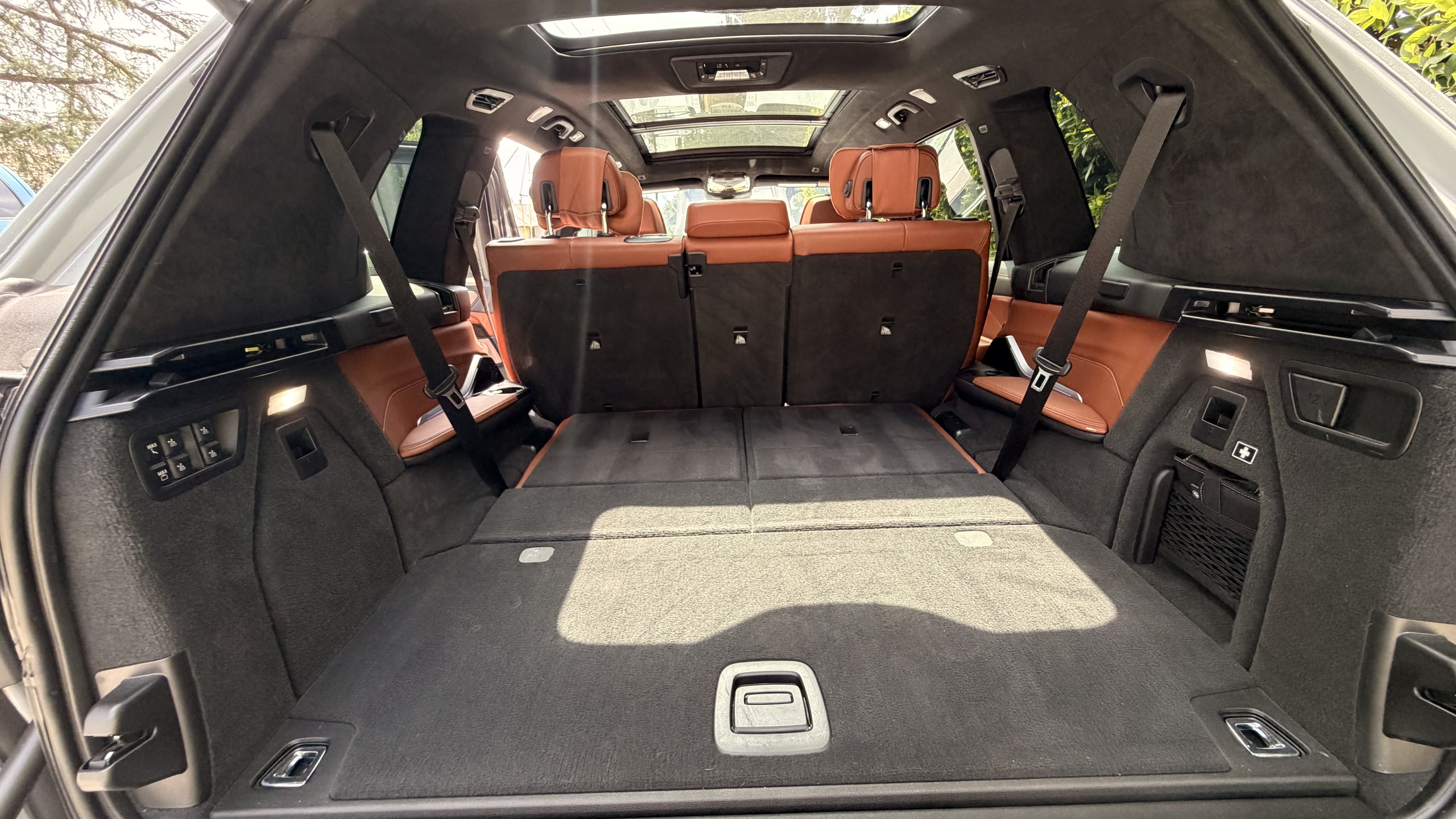 Used 2023 BMW X7 M60i w/ Executive Package AWD/4WD image 16