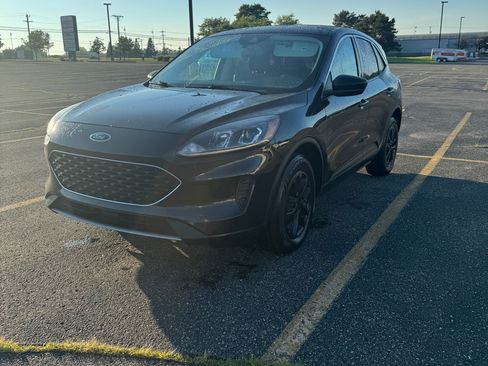 Used 2022 Ford Escape SE AWD/4WD image 4