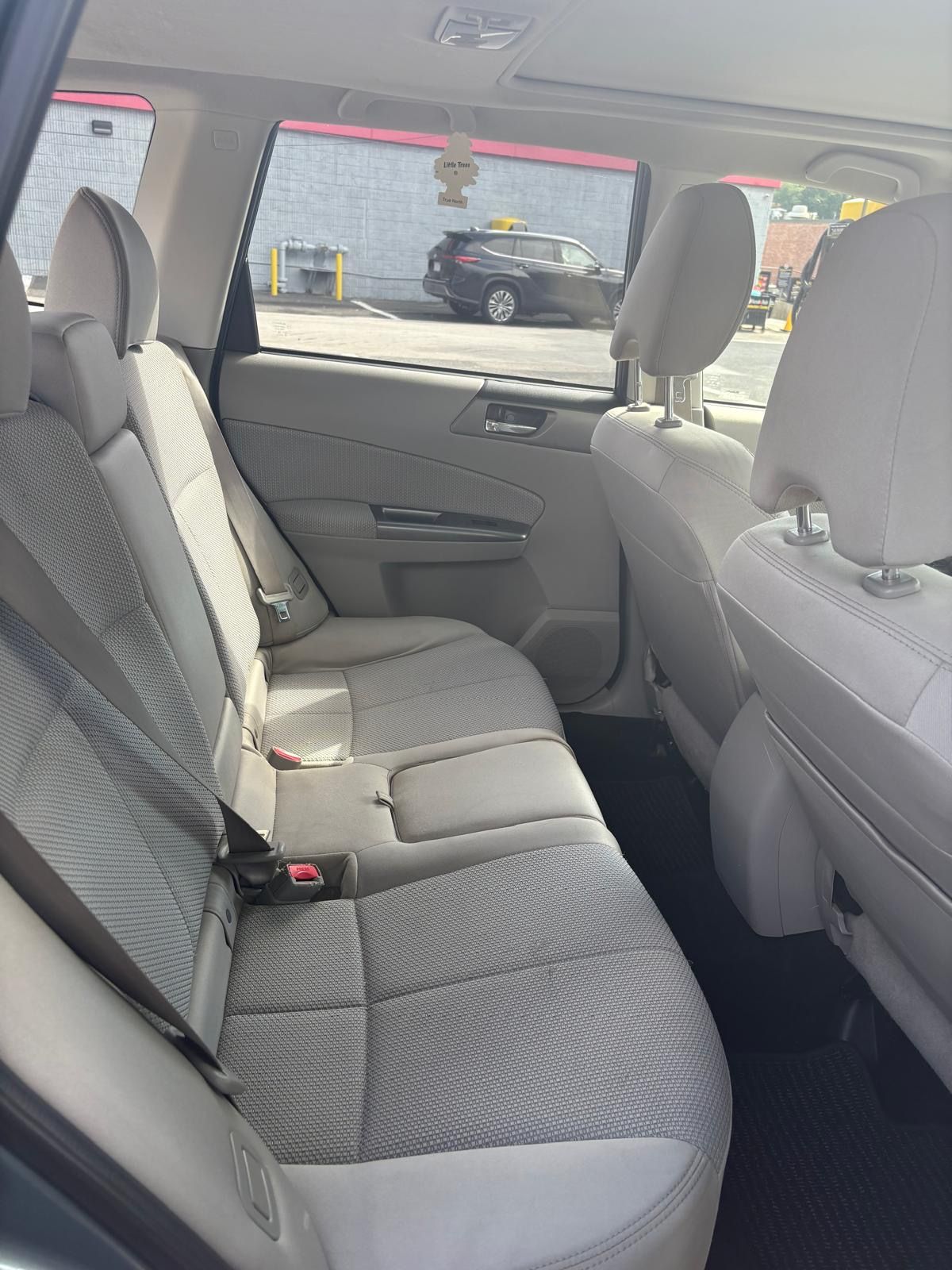 Used 2012 Subaru Forester 2.5X Premium w/ All-Weather Pkg AWD/4WD image 16
