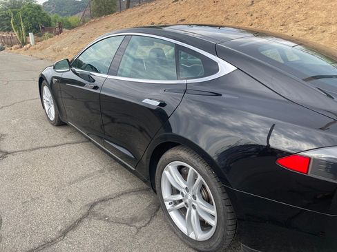 Used 2013 Tesla Model S RWD image 13