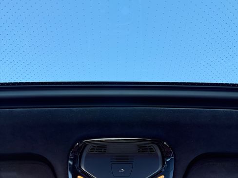 Used 2021 BMW X5 M50i w/ Executive Package image 14