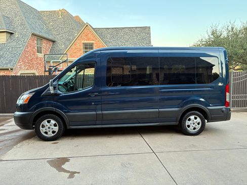 Used 2019 Ford Transit 350 XLT RWD image 11