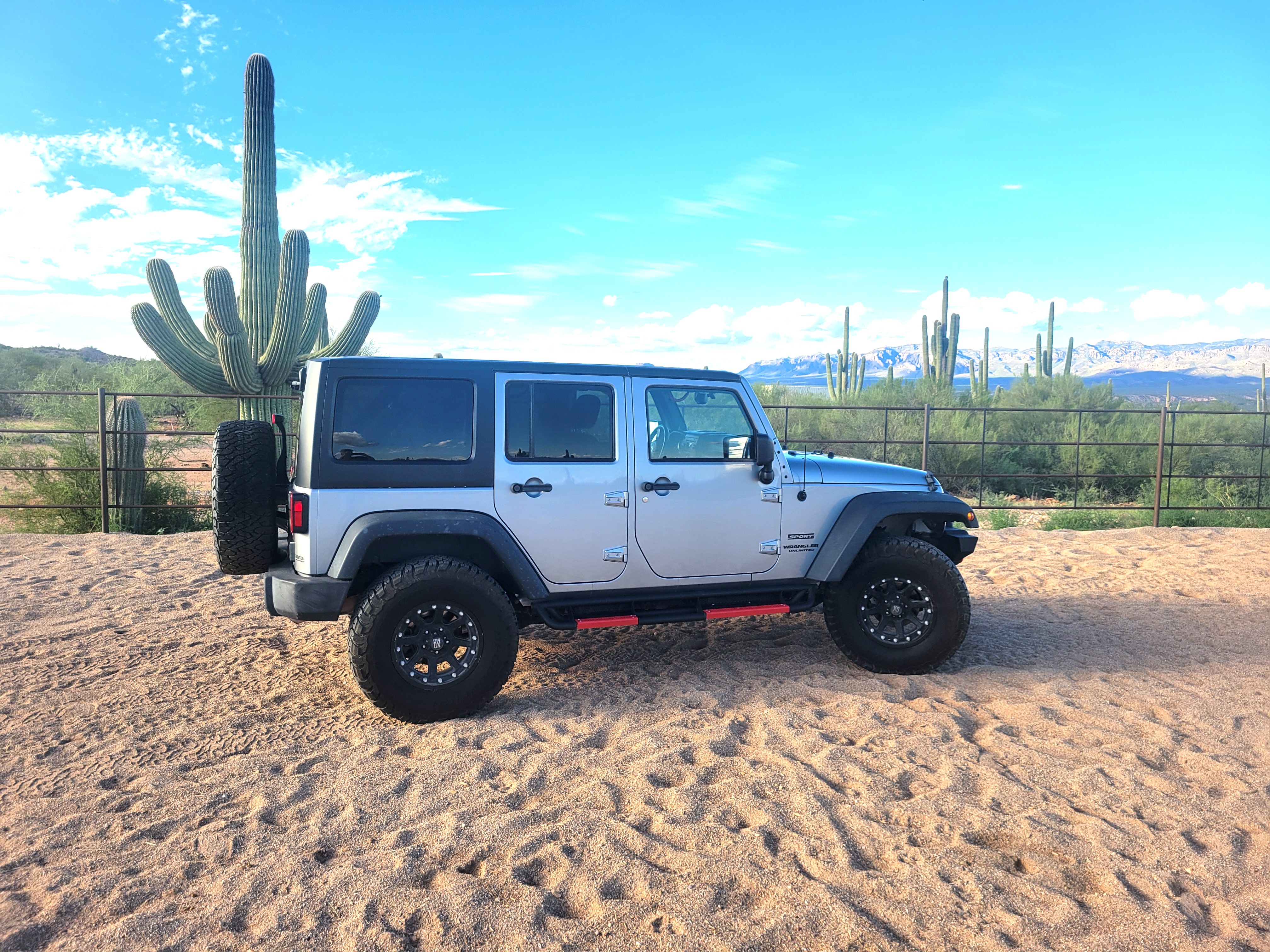 Used 2014 Jeep Wrangler Unlimited Sport w/ Quick Order Package 24S AWD/4WD image 1