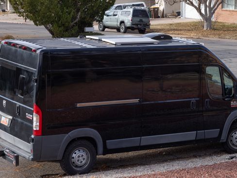 Used 2017 RAM ProMaster 2500 image 4