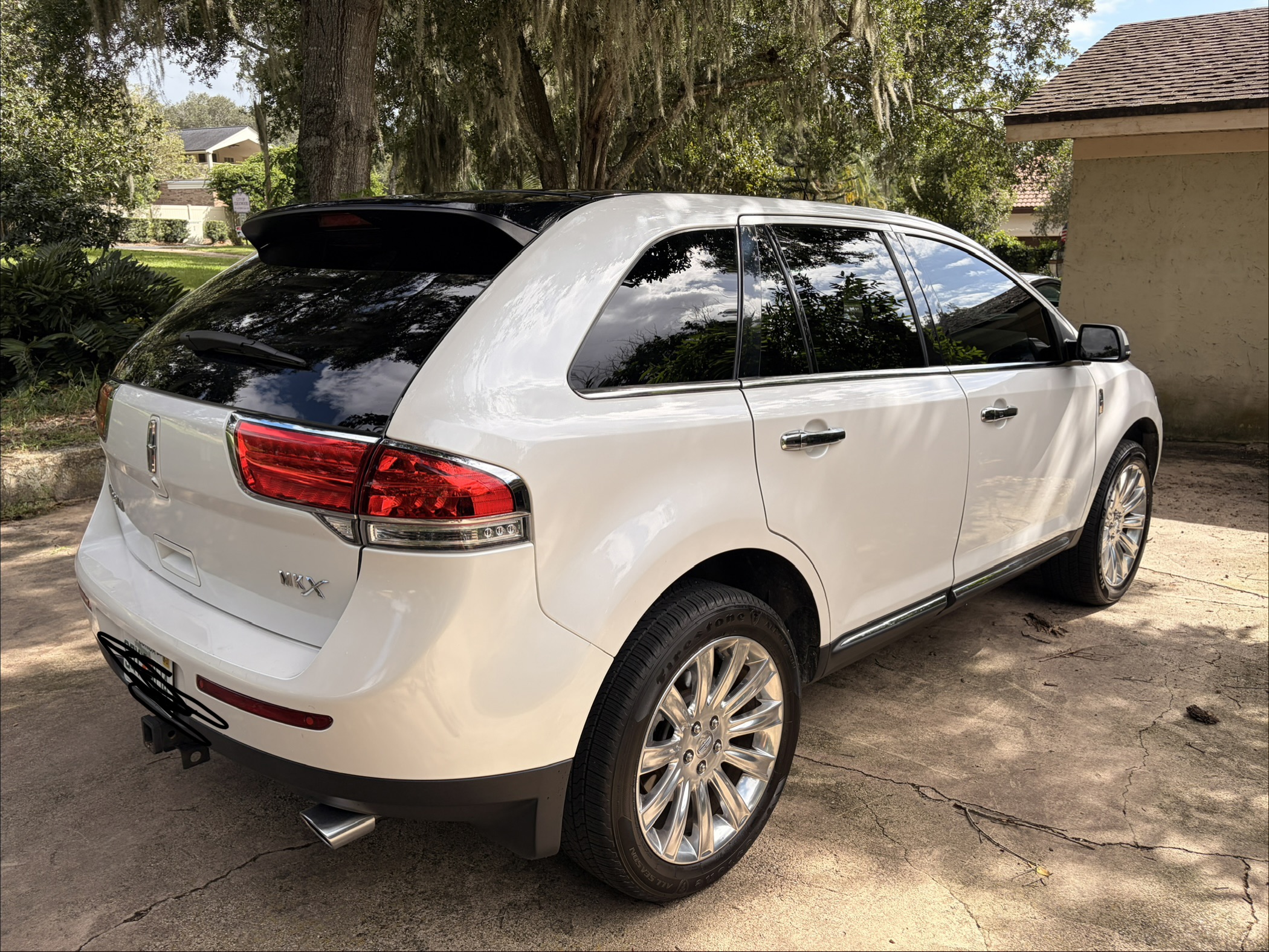 Used 2014 Lincoln MKX FWD w/ Equipment Group 102A image 2