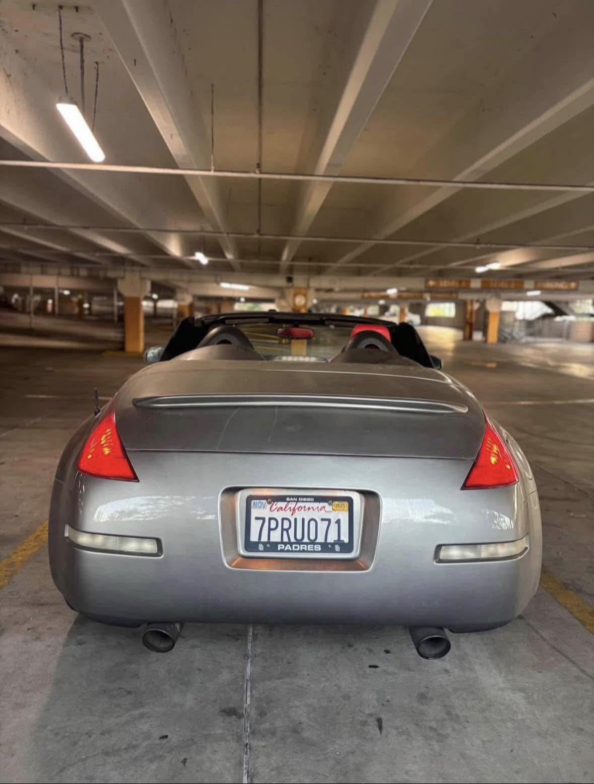 Used 2004 Nissan 350Z Touring RWD image 2