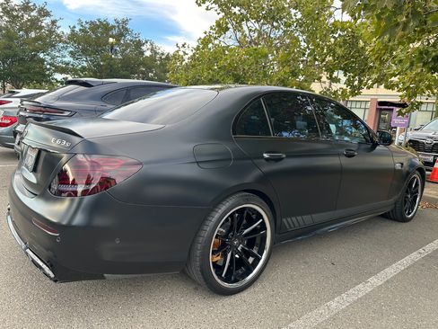 Used 2018 Mercedes-Benz E 63 AMG S image 20