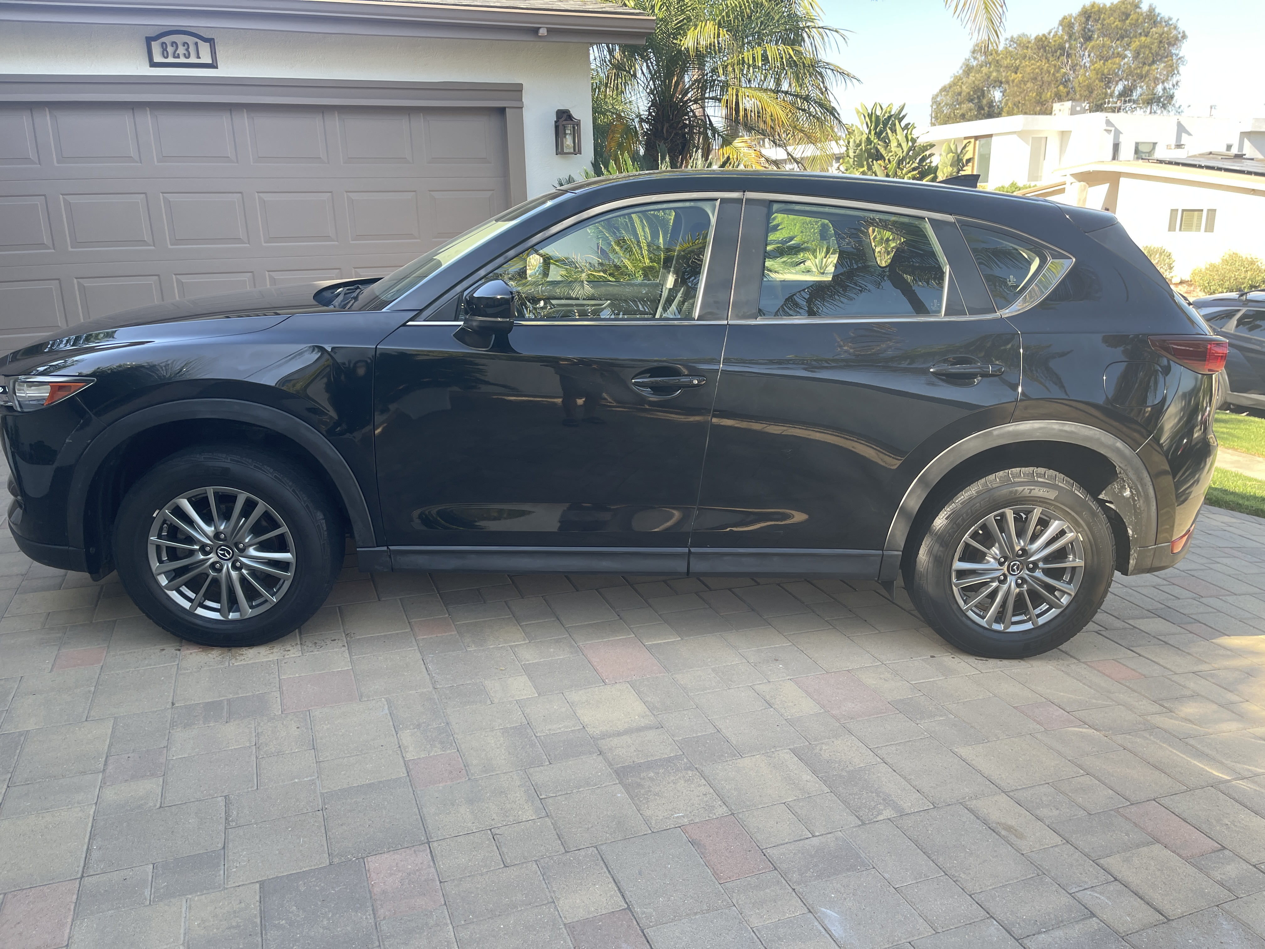 Used 2018 MAZDA CX-5 Sport FWD image 2