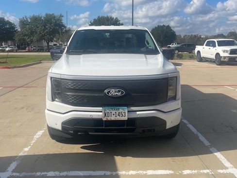 Used 2025 Ford F150 Lightning Flash image 1