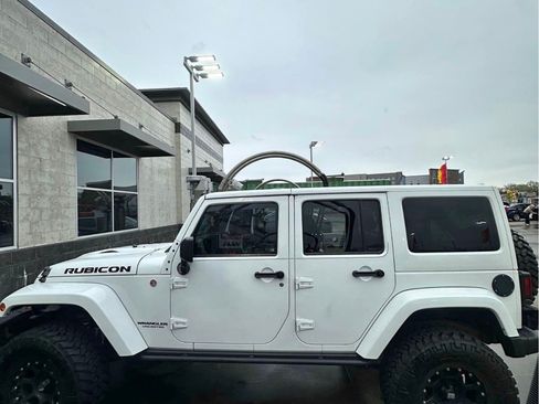 Used 2014 Jeep Wrangler Unlimited Rubicon AWD/4WD image 1