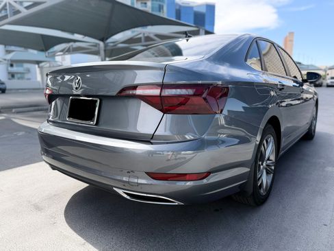 Used 2021 Volkswagen Jetta R-Line image 5