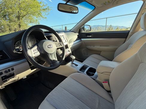 Used 2013 Subaru Outback 2.5i w/ Popular Pkg 1B AWD/4WD image 8