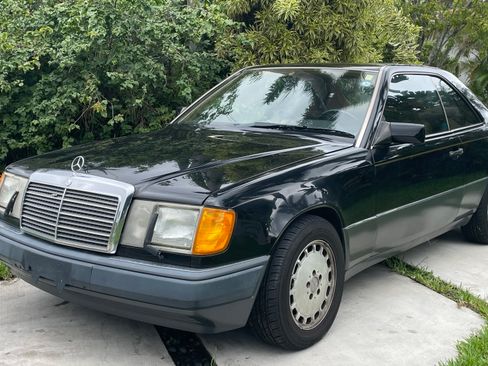 Used 1992 Mercedes-Benz 300 CE Coupe image 8