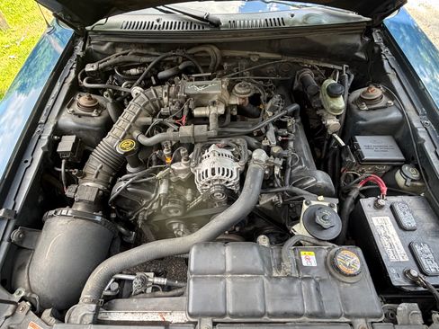 Used 2000 Ford Mustang GT RWD image 9